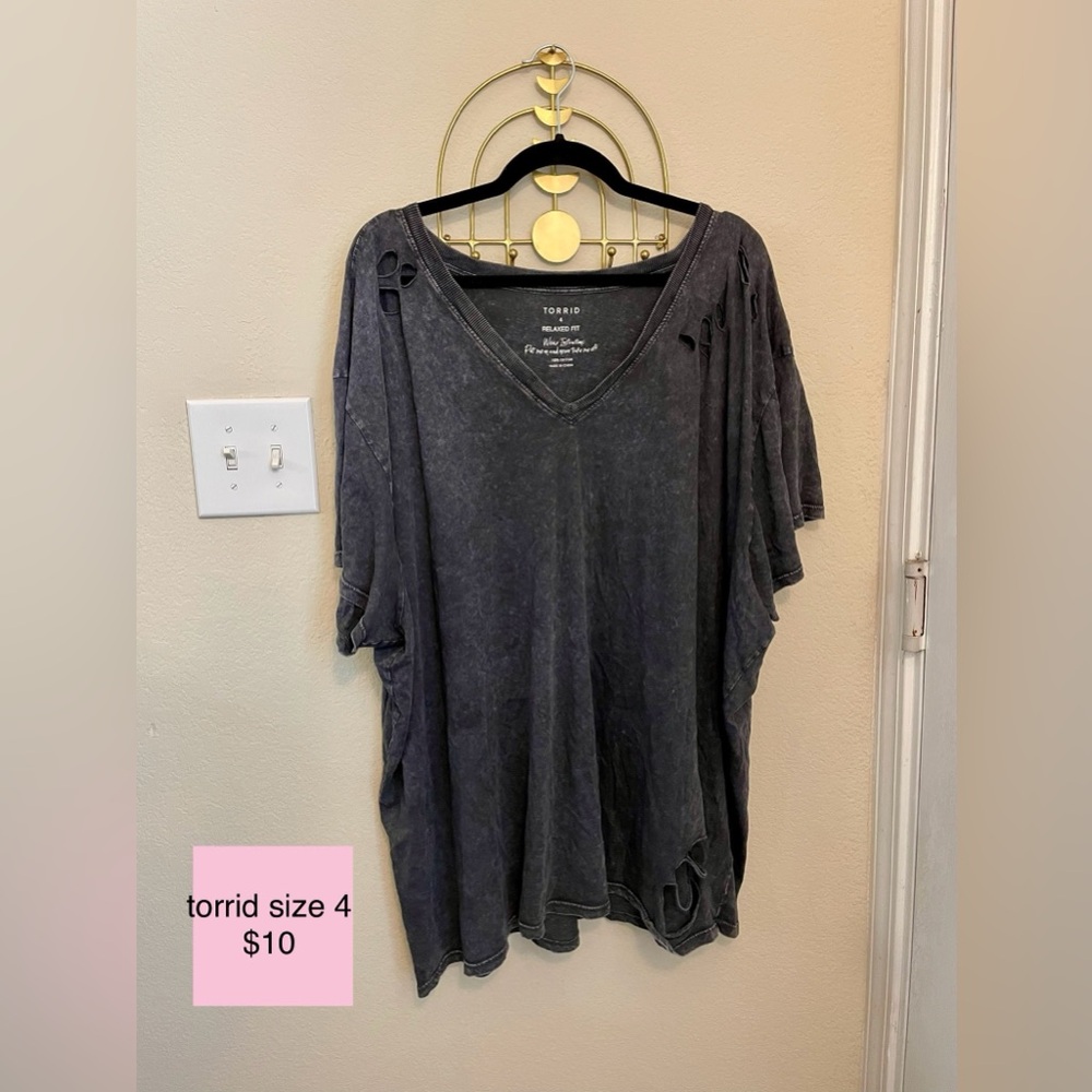 4x Torrid Distressed Tee